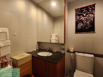 Urgent sale, Amanta Lumpini Condominium, nice view, high floor.