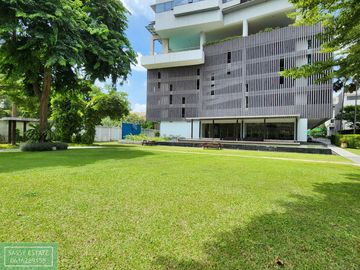 Urgent sale, Amanta Lumpini Condominium, nice view, high floor.