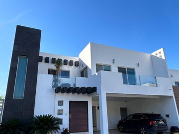 Casa en VENTA en Carretera Nacional