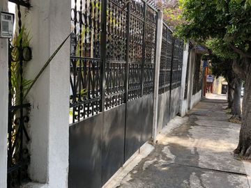 Excelente propiedad COMERCIAL en VENTA, Av. Morelos, ZONA centrica