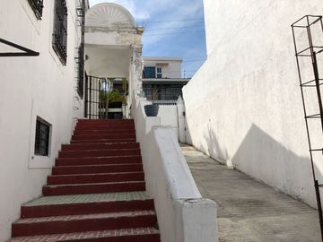 Excelente propiedad COMERCIAL en VENTA, Av. Morelos, ZONA centrica