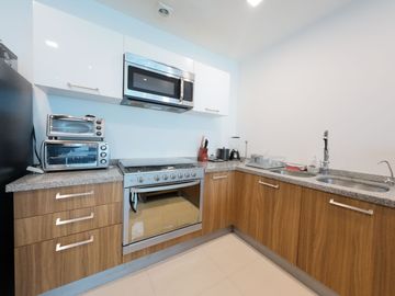 Departamento Amueblado de Lujo en Renta | Juriquilla Towers | 2 Habs y Amenidades Premium