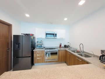 Departamento Amueblado de Lujo en Renta | Juriquilla Towers | 2 Habs y Amenidades Premium