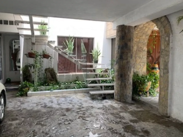 HERMOSA CASA EN VENTA EN ZONA DEL VALLE  EN SAN PEDRO GARZA GARCÍA NUEVOP LEON