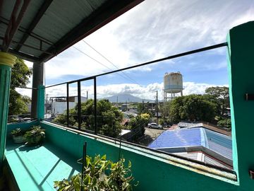 3-Storey House in Mabuhay City Mamatid Cabuyao Laguna
