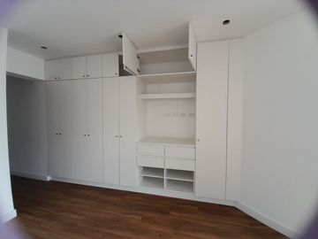 VENDO PENTHOUSE DE ESTRENO AREA TECHADA 190 MTS2 Y TERRAZA 61 MTS2. MIRAFLORES