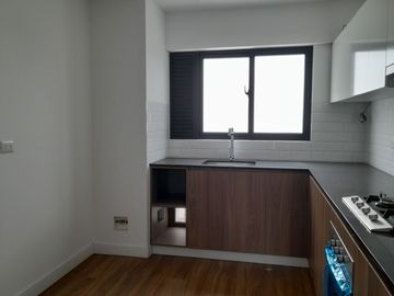 VENDO PENTHOUSE DE ESTRENO AREA TECHADA 190 MTS2 Y TERRAZA 61 MTS2. MIRAFLORES