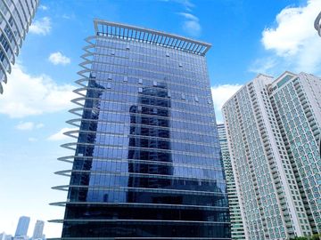𝐆𝐎𝐎𝐃 𝐃𝐄𝐀𝐋!!! For Sale Office Space in 1 Proscenium, Rockwell Makati
