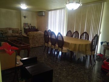 MAGNIFICA OPORTUNIDA 1,100 M T Y 670 M C. ESQUINA EN AVE PRINCIPAL , FRENTE A PARQUE CONTRY 1ER S.