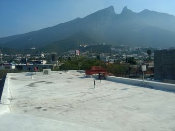 MAGNIFICA OPORTUNIDA 1,100 M T Y 670 M C. ESQUINA EN AVE PRINCIPAL , FRENTE A PARQUE CONTRY 1ER S.