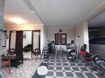 Rumah 2 Lantai Luas 128 di Sulfat Ciliwung kota Malang