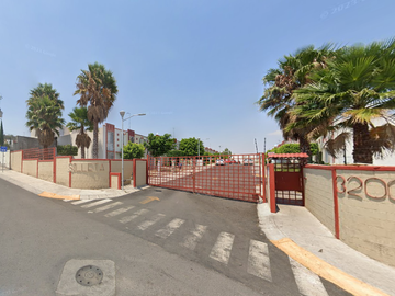 CASA de garantía hipotecaria en Granito 3200, Paseos del Pedregal, Santiago de Querétaro, Querétaro, México