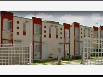 CASA de garantía hipotecaria en Granito 3200, Paseos del Pedregal, Santiago de Querétaro, Querétaro, México