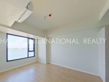 9XX Mandani Bay Suites Tower 1