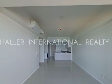 9XX Mandani Bay Suites Tower 1
