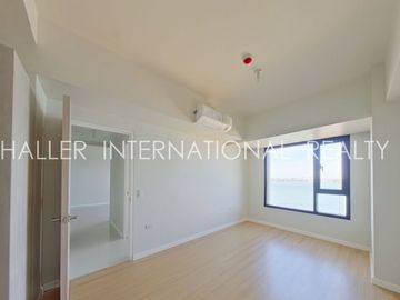 9XX Mandani Bay Suites Tower 1