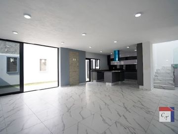 CASA EN VENTA ARGENTA