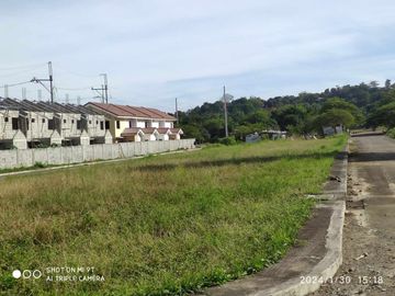 2-bedroom 2T&B RFO Townhouse For Sale in Angono Rizal