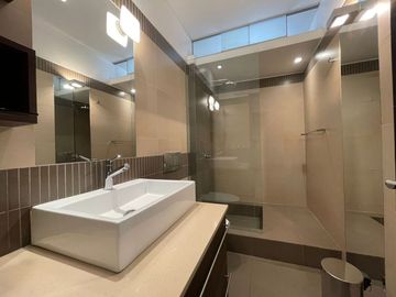VENTA  DUPLEX CERROS DE CAMACHO FINOS ACABADOS