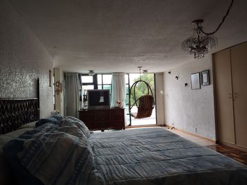 CASA EN VENTA EN ESTADO DE MEXICO NAUCALPAN CIUDAD SATELITE ECONOMISTAS