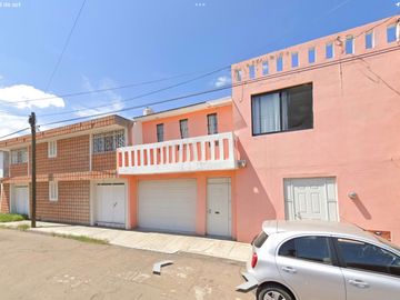 CASA EN VENTA EN EL FRACC. JARDINES DE DURANGO, DURANGO
