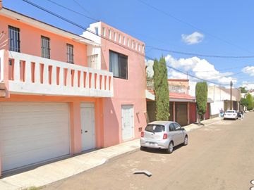 CASA EN VENTA EN EL FRACC. JARDINES DE DURANGO, DURANGO