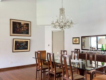 VENTA DE CASA CALLE 11 URBANIZACION LOS PORTALES LA MOLINA