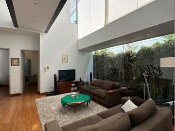 VENTA DE CASA CALLE 11 URBANIZACION LOS PORTALES LA MOLINA