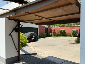 VENTA DE CASA CALLE 11 URBANIZACION LOS PORTALES LA MOLINA