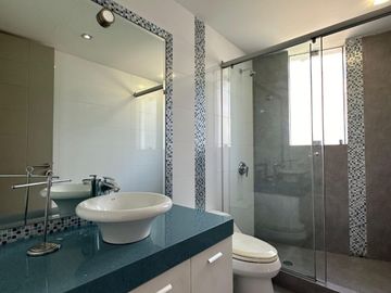 VENTA DE CASA CALLE 11 URBANIZACION LOS PORTALES LA MOLINA