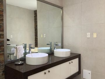 VENTA DE CASA CALLE 11 URBANIZACION LOS PORTALES LA MOLINA