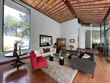 VENTA DE CASA CALLE 11 URBANIZACION LOS PORTALES LA MOLINA
