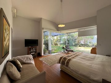 VENTA DE CASA CALLE 11 URBANIZACION LOS PORTALES LA MOLINA
