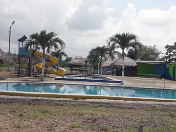 centro turístico de venta en san Antonio Manabí