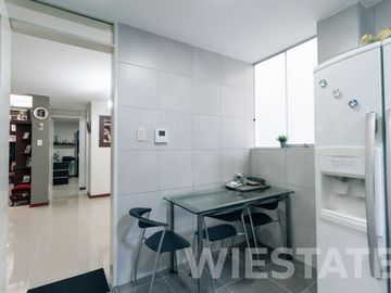 Venta Dúplex en Primer Piso / Calle 10, Urb. Monterrico Norte, San Borja. / 3 Dorm / 3 Baños / 2 Estac/ 1 Dep