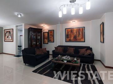 Venta Dúplex en Primer Piso / Calle 10, Urb. Monterrico Norte, San Borja. / 3 Dorm / 3 Baños / 2 Estac/ 1 Dep