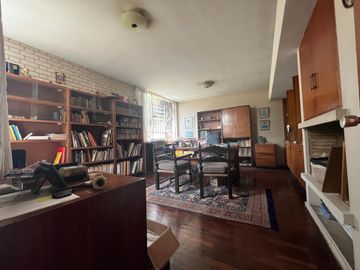 BAJÓ DE PRECIO!!!  CASA/TERRENO:  2 FRENTES, AVENIDA Y PARQUE