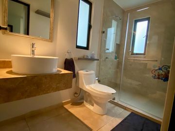 VENTA CASA CON ROOF GARDEN EN SANTA FE JURIQUILLA QUERÉTARO