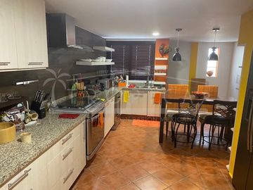 OJO. NUEVO PRECIO. CASI BEACH FRONT