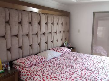 Venta de casa de dos pisos de 205.18 M2,en conjunto cerrado por la calle 8 al oriente de la ciudad.