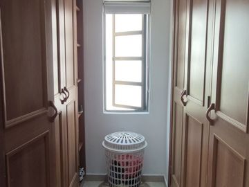 Venta de casa de dos pisos de 205.18 M2,en conjunto cerrado por la calle 8 al oriente de la ciudad.