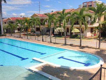 Venta de casa de dos pisos de 205.18 M2,en conjunto cerrado por la calle 8 al oriente de la ciudad.