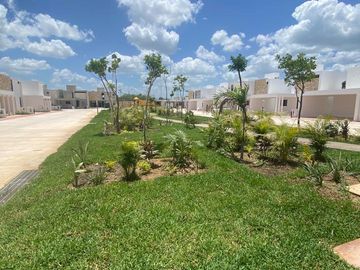 Botánico Casa Residenciar Norte de Merida, Yuc
