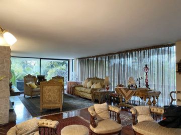 Amplia residencia, Rinconada Alta