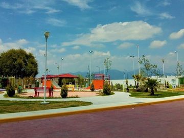 DESARROLLO MEDIO RESODENCIAL EN OJO DE AGUA TECAMAC PASEOSDEL BOSQUE 2 CASAS DE 3 RECAMARAS CON CASA CLUB Y ALBERCA