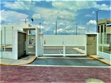 DESARROLLO MEDIO RESODENCIAL EN OJO DE AGUA TECAMAC PASEOSDEL BOSQUE 2 CASAS DE 3 RECAMARAS CON CASA CLUB Y ALBERCA