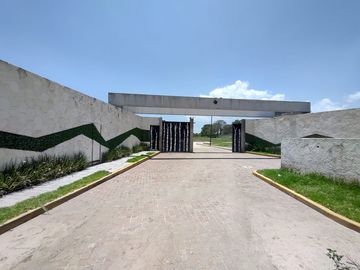 Terreno en venta Fraccionamiento cerca de la Capu, Autopista y Central de Abastos