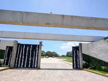 Terreno en venta Fraccionamiento cerca de la Capu, Autopista y Central de Abastos
