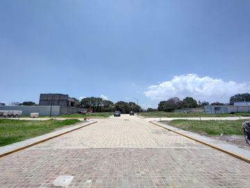 Terreno en venta Fraccionamiento cerca de la Capu, Autopista y Central de Abastos