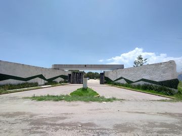 Terreno en venta Fraccionamiento cerca de la Capu, Autopista y Central de Abastos